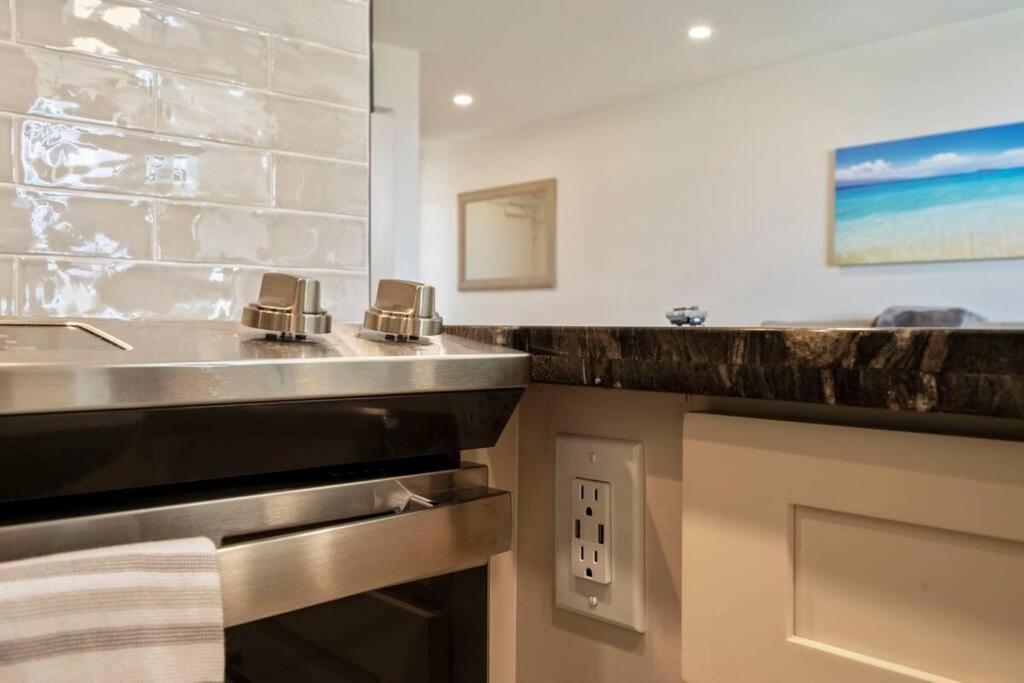 Apartament Hale Ono Loa 403- Top Floor, Ocean View, & Complete Modern Remodel Kahana Zewnętrze zdjęcie
